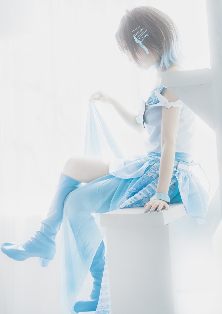 限りなく透明な青