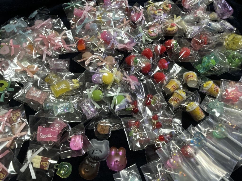 チャーム付きSSペーパーガチャ スイーツver.