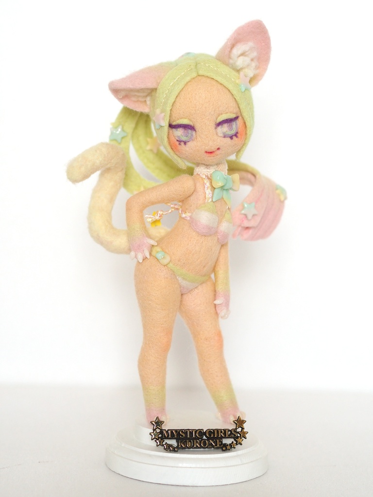 羊毛フィギュア『SUNNY』