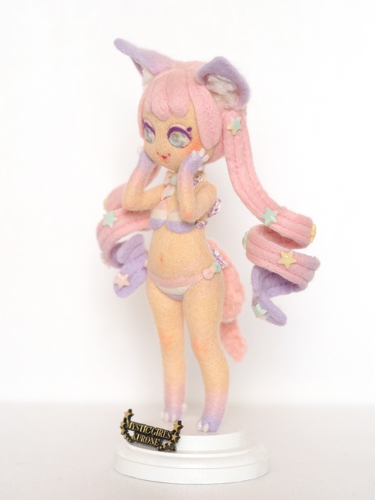 羊毛フィギュア『NICO』