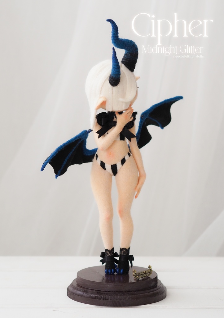 羊毛ドール『Midnight Glitte Cipher』