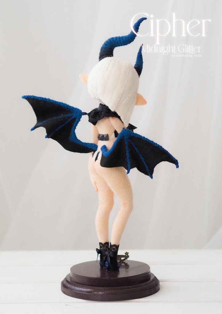 羊毛ドール『Midnight Glitte Cipher』