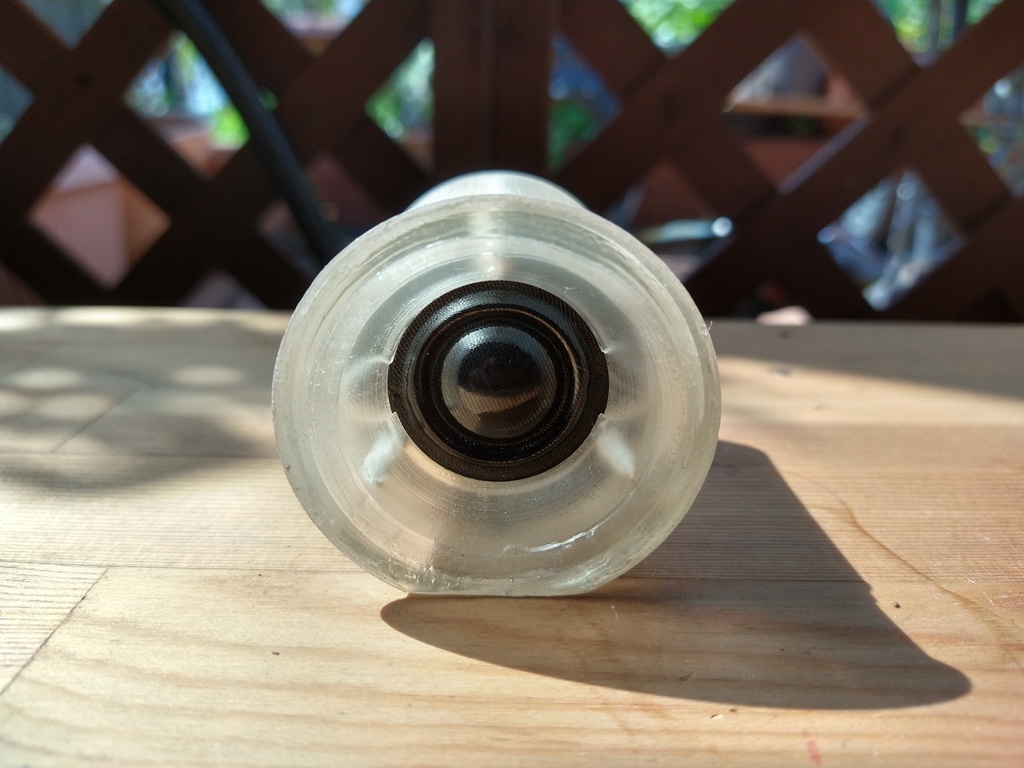 スーパートゥイーターユニットを設置するための台座のデータ