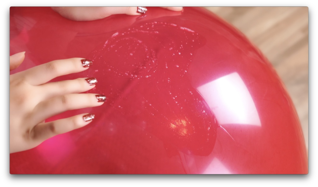 御桃子と赤い風船