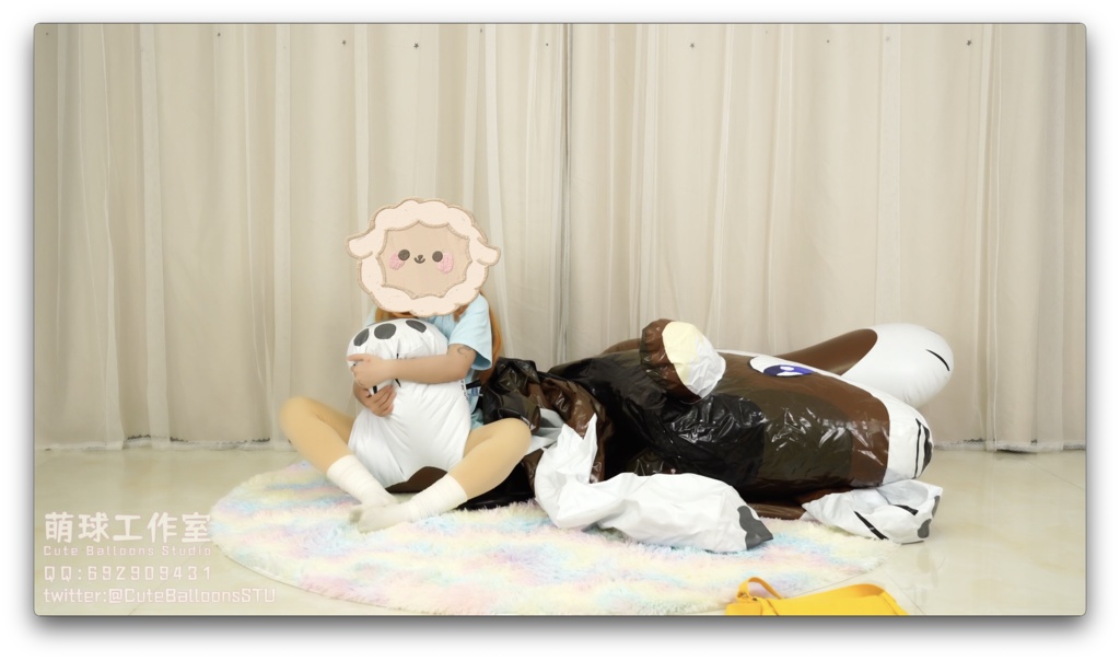 可愛い女の子とエアウルフ