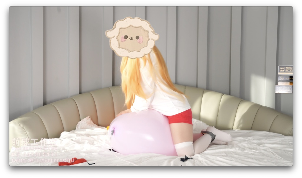 縛られた土間埋のそばにPOP小さな風船