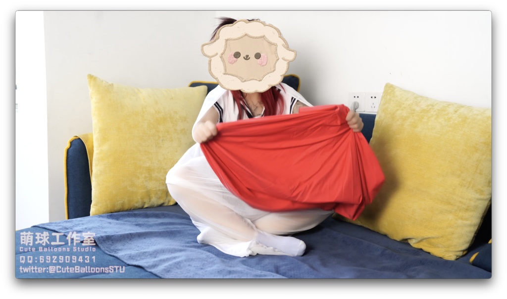 悠香の服にQL48風船を入れる