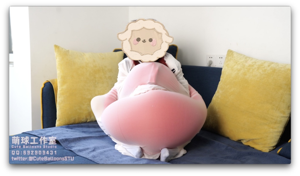 悠香の服にQL48風船を入れる