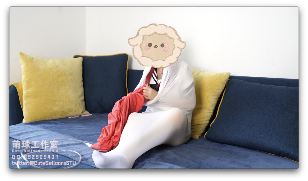 悠香の服にQL48風船を入れる