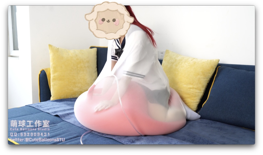 悠香の服にQL48風船を入れる