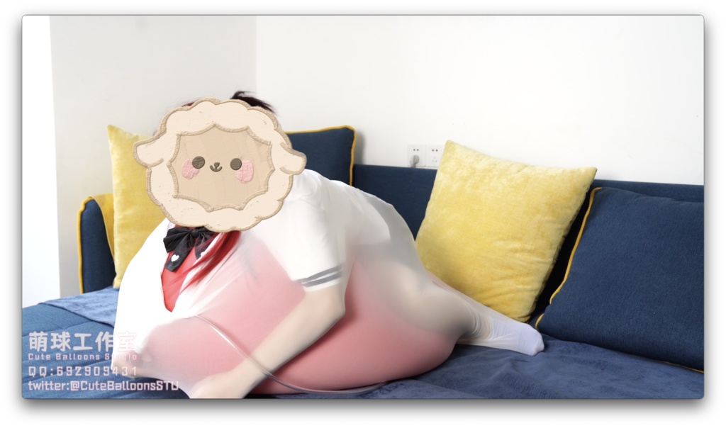 悠香の服にQL48風船を入れる