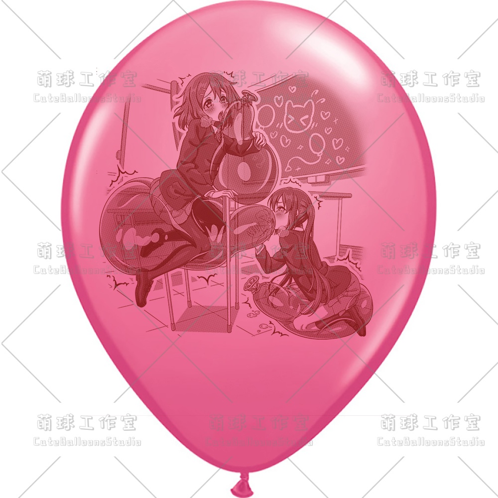 【現物】教室の椅子で風船遊びをする女の子(ブラウンインキ)(C1-05)