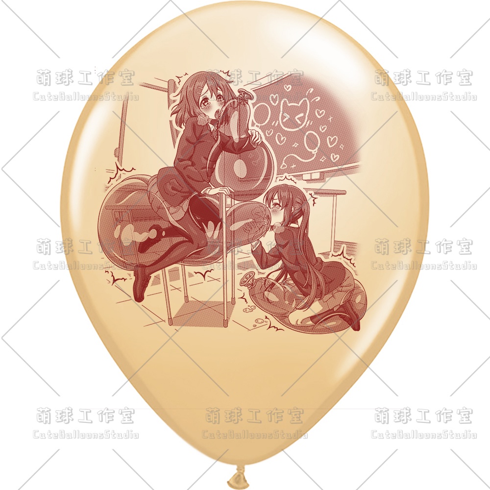 【現物】教室の椅子で風船遊びをする女の子(ブラウンインキ)(C1-05)