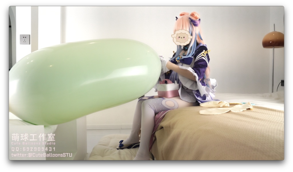 貓貓餅宙づりに二重バルーンに乗るGL 700(nonpop)