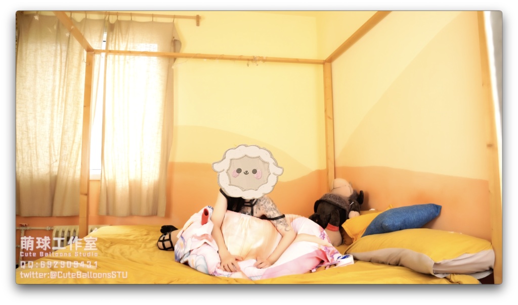心兔等身抱き枕に風船を入れる