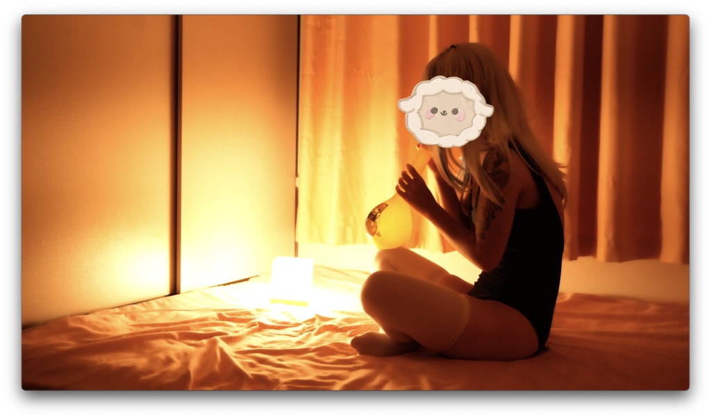 夜寝る前に風船を遊ぶ