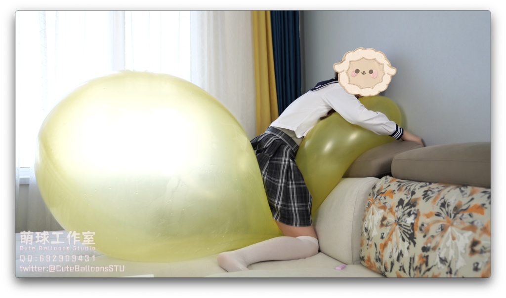 悠香がR36Lの風船で遊ぶ