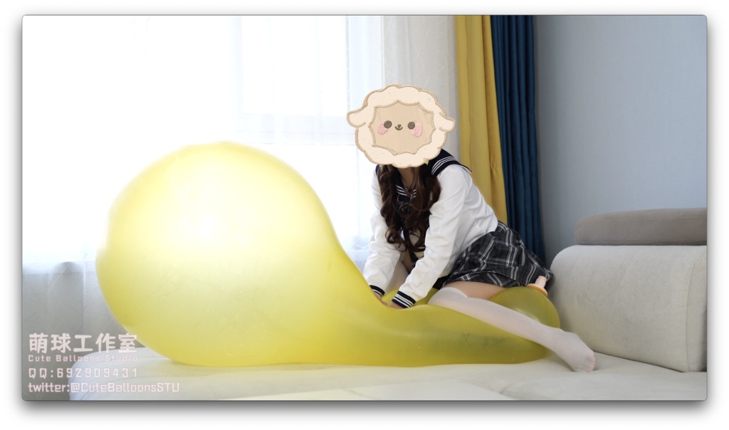 悠香がR36Lの風船で遊ぶ