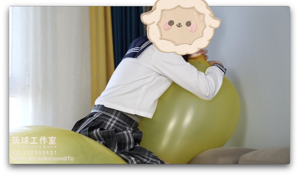 悠香がR36Lの風船で遊ぶ