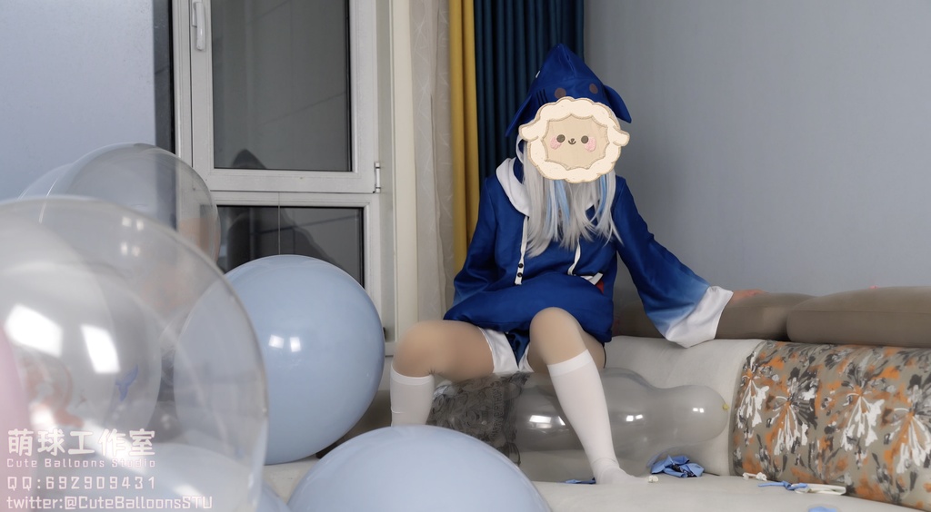 小さなサメが風船で部屋一杯になるまで膨らませる(O18 * 80)