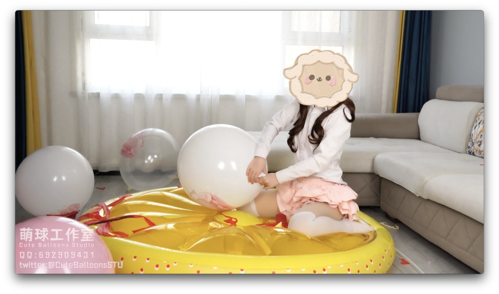 悠香国産72インチ気象気球が極限まで膨張し最終的に破裂(風船にはアニメの絵柄が印刷されている)