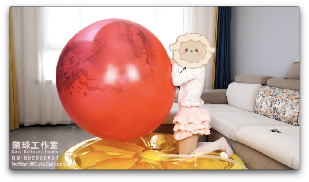 悠香国産72インチ気象気球が極限まで膨張し最終的に破裂(風船にはアニメの絵柄が印刷されている)