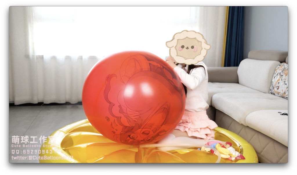 悠香国産72インチ気象気球が極限まで膨張し最終的に破裂(風船にはアニメの絵柄が印刷されている)