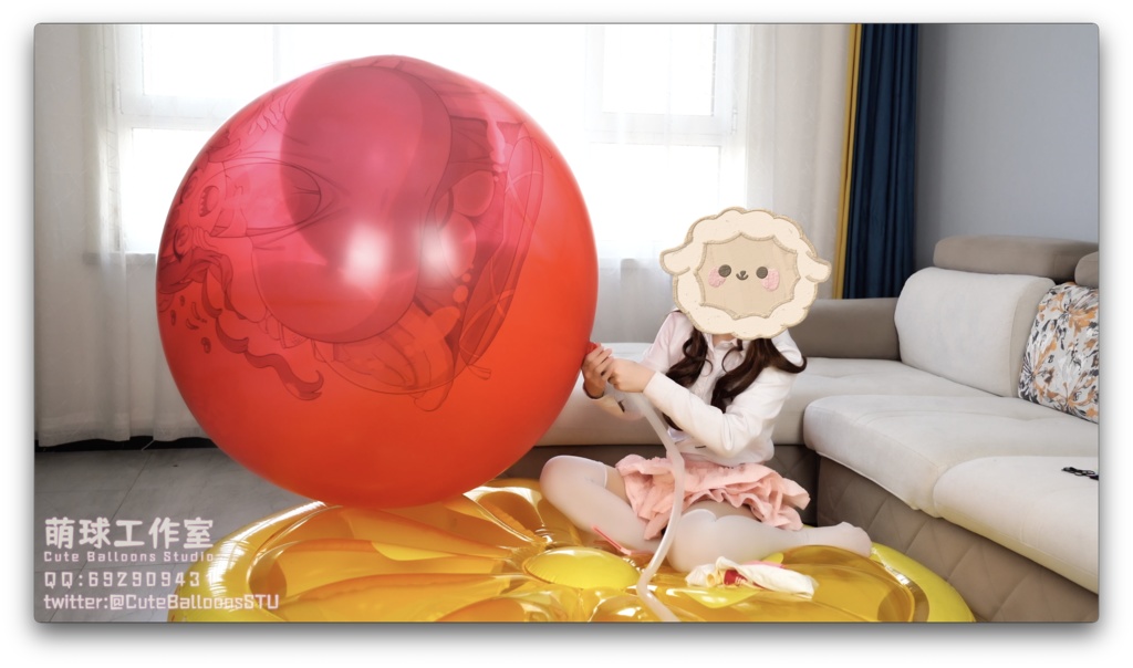 悠香国産72インチ気象気球が極限まで膨張し最終的に破裂(風船にはアニメの絵柄が印刷されている)