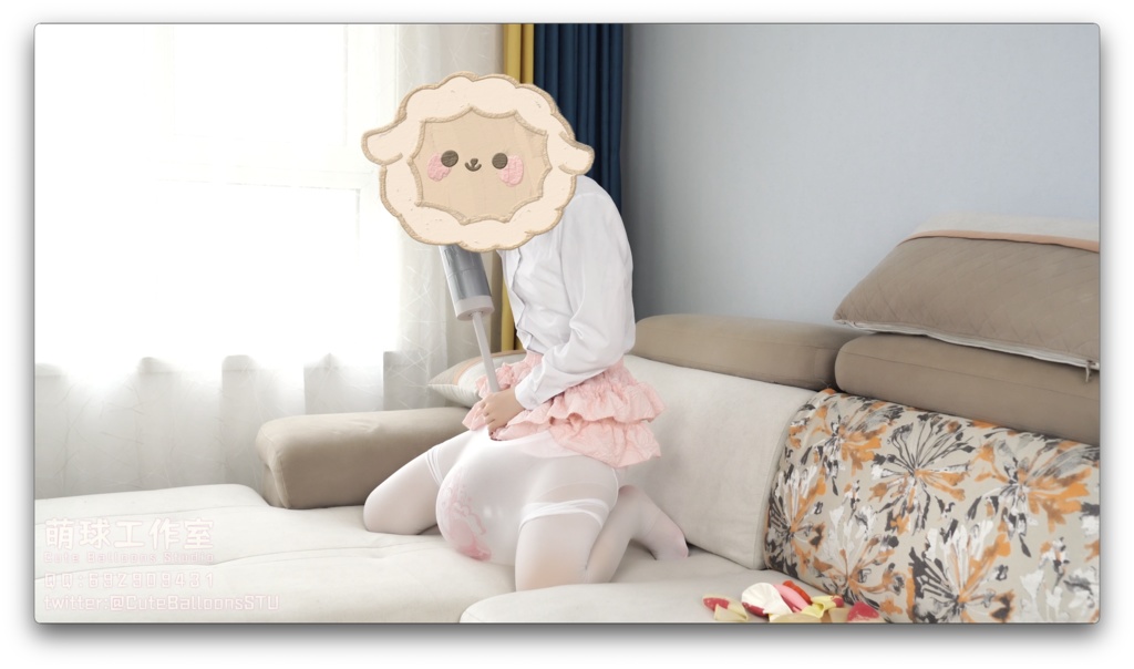 ストッキングに印刷風船を入れる(風船に乗って空気を入れ続け、風船は限界まで空気を入れられた。お尻の下で破裂するまで。89分超長時間)