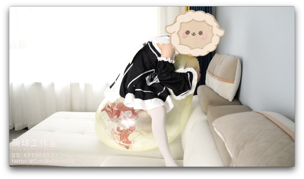 レームはソファーの上で破裂するまでR27の水晶の黄色い風船に乗ります (喘ぎや唾も含まれます)