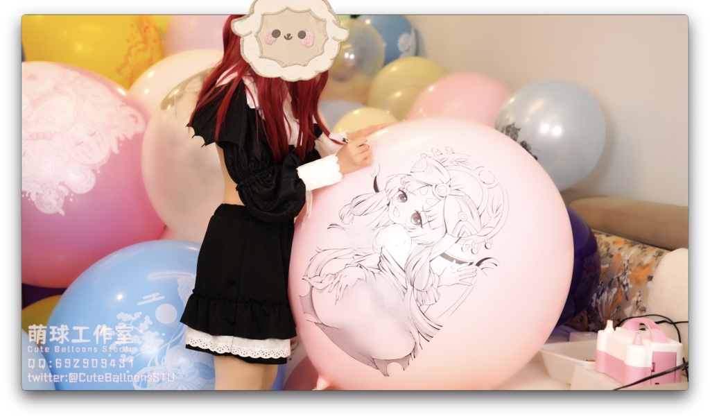 110個のアニメのプリント風船を刺しました