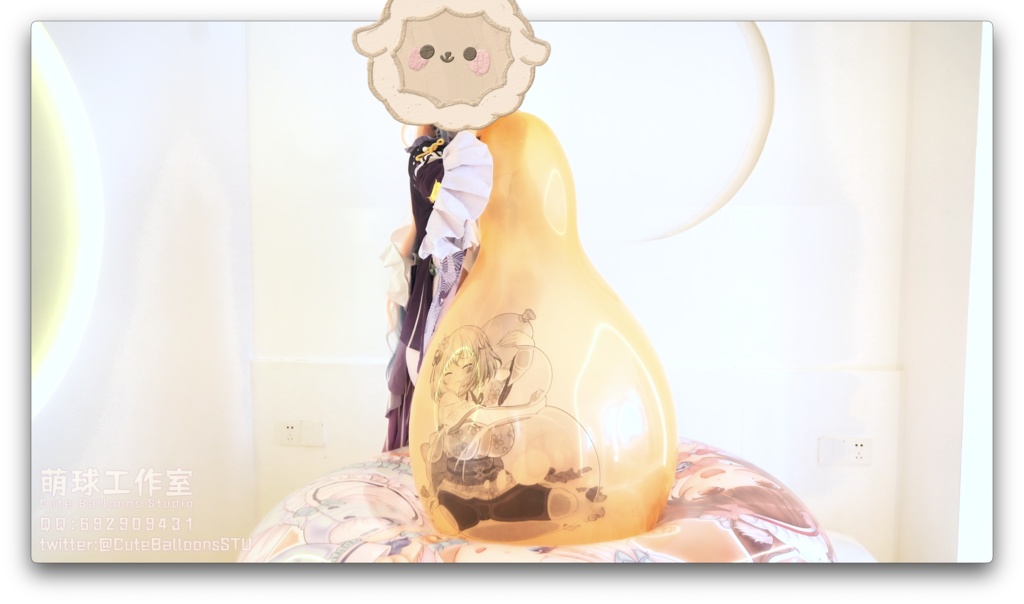 ここみが浮き輪に風船を吹いてお尻で爆発させる（R 24とR 27）