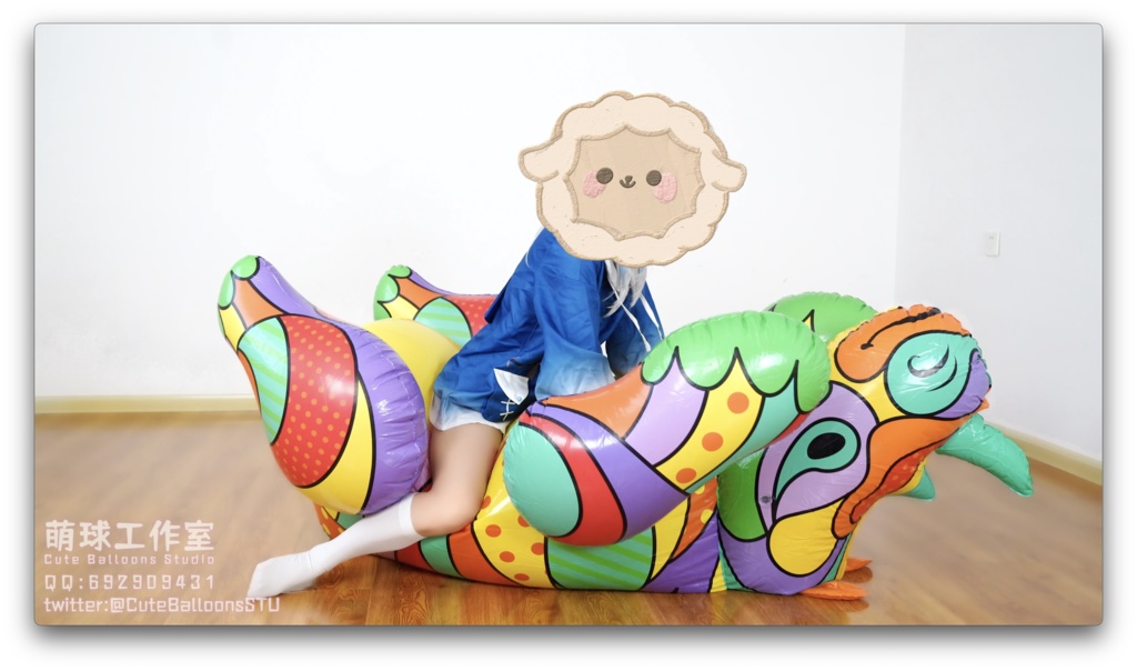 サメがカラーサイを破る