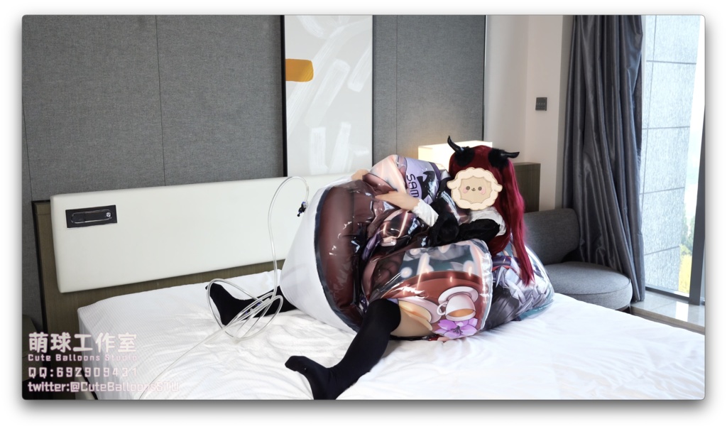 小悪魔popEllen Joe浮き輪