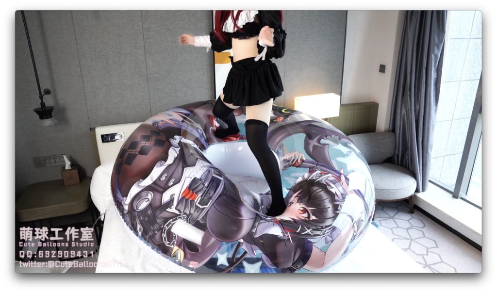 小悪魔popEllen Joe浮き輪