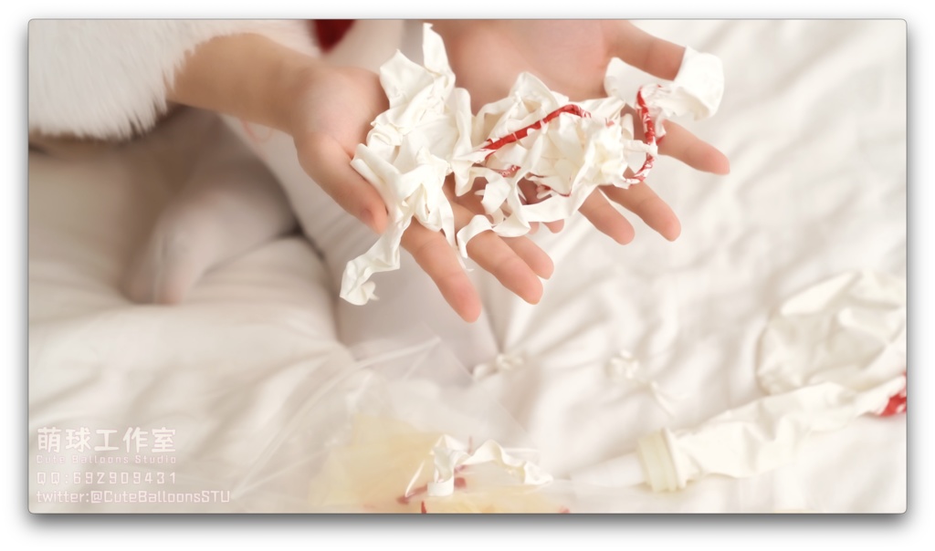 クリスマスにTT17風船を割って