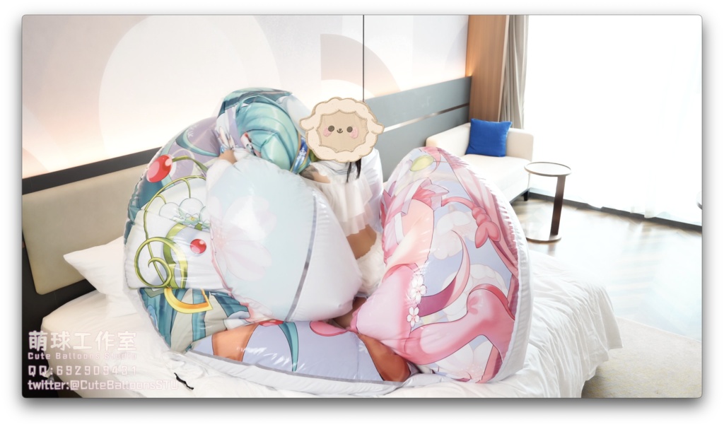 水着で300 cm初音泳輪をプレイ(動画 1時間45分)