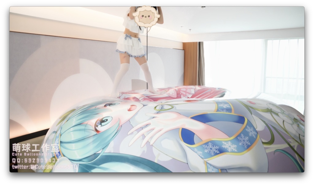 水着で300 cm初音泳輪をプレイ(動画 1時間45分)