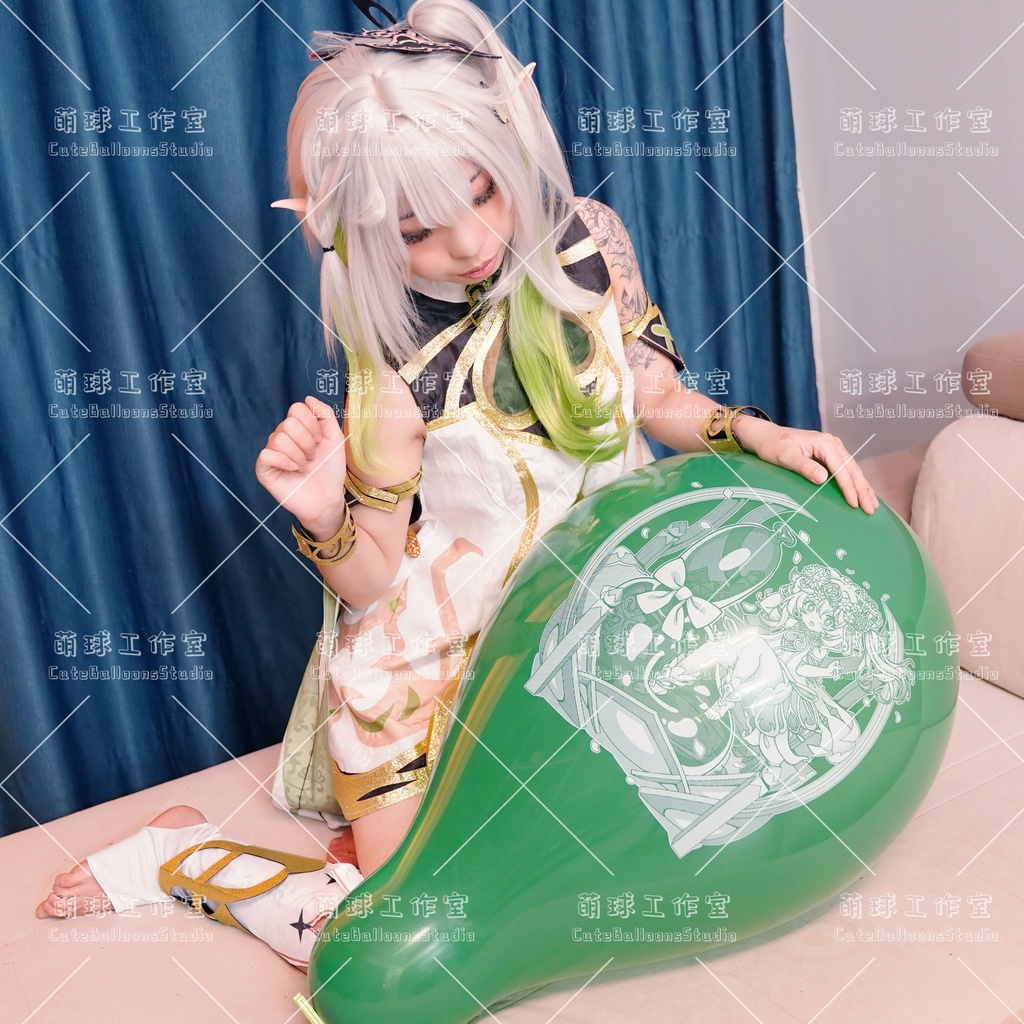 【現物】ナヒーダ花車の上で風船を踏む(白インキ、反転印刷)