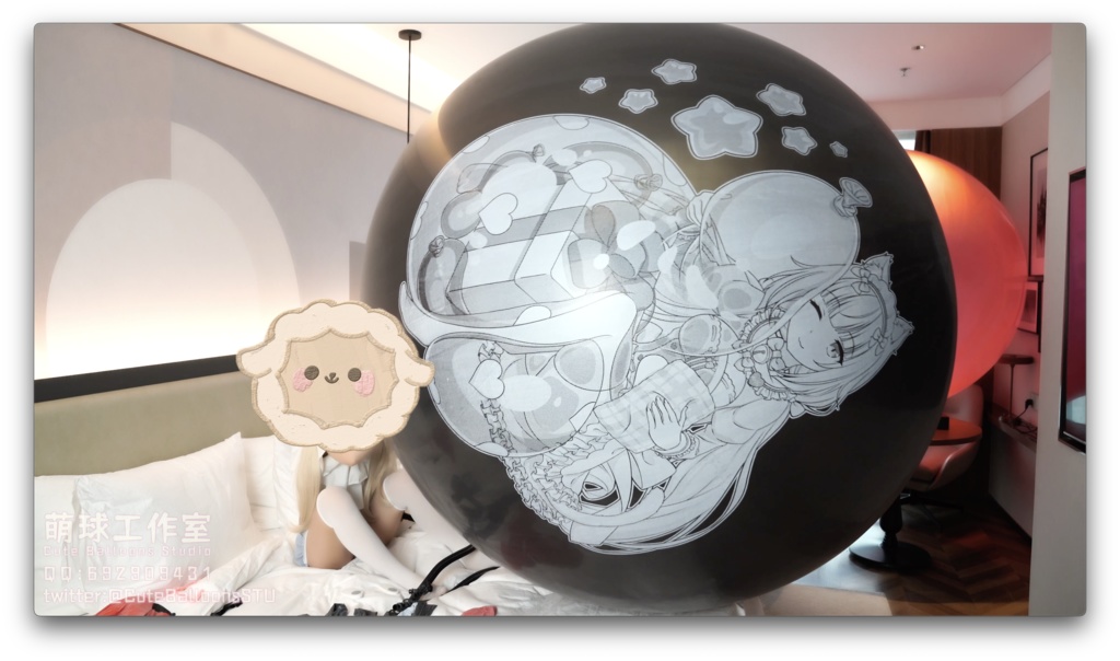 悠香スク水で72インチの巨大気象バルーンを膨らませて部屋を完全に埋め尽くす