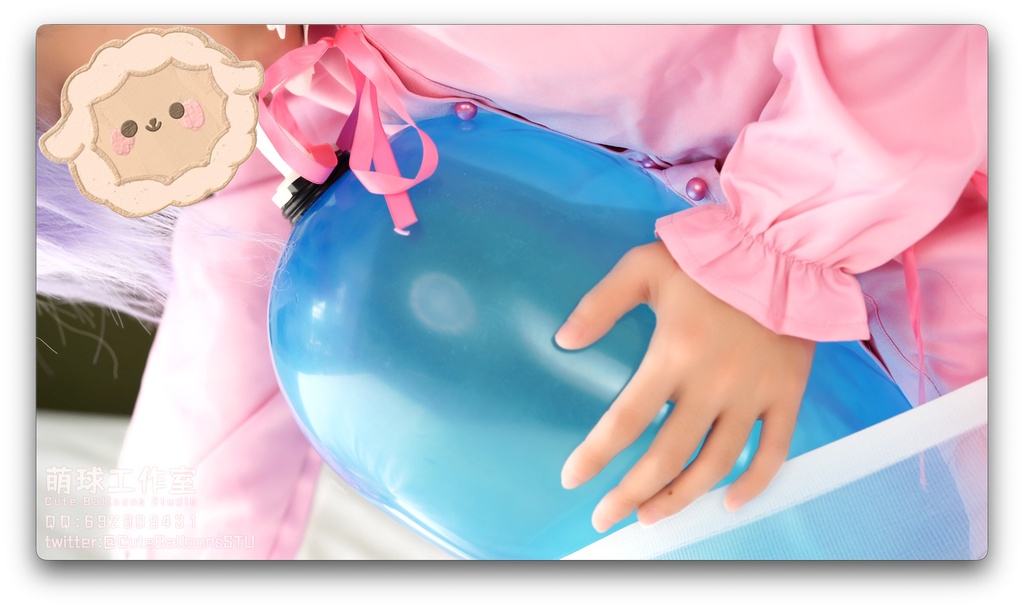 悠香が「心兔」のコスプレしながら、服の中でR25Lに空気を注入!