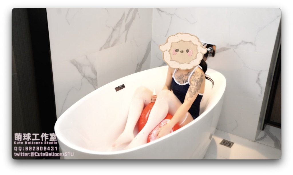 膨らませて→しぼませて→水を入れて、ぬるぬるバスタブでゆうかが風船3つで大騒ぎ!