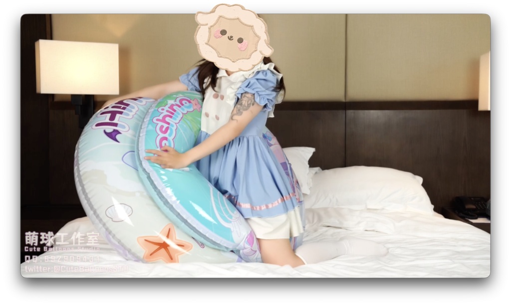 悠香ちゃん、PVC製の空気入れビーチリングにふーっとチャレンジ!×2本セット♡