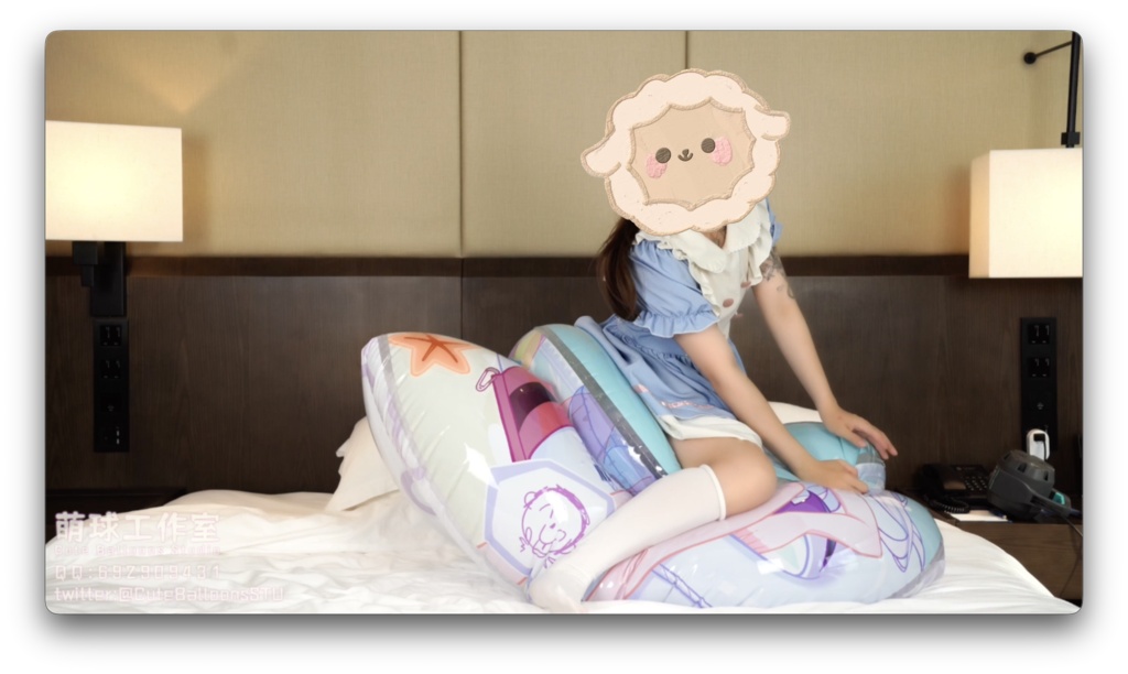 悠香ちゃん、PVC製の空気入れビーチリングにふーっとチャレンジ!×2本セット♡