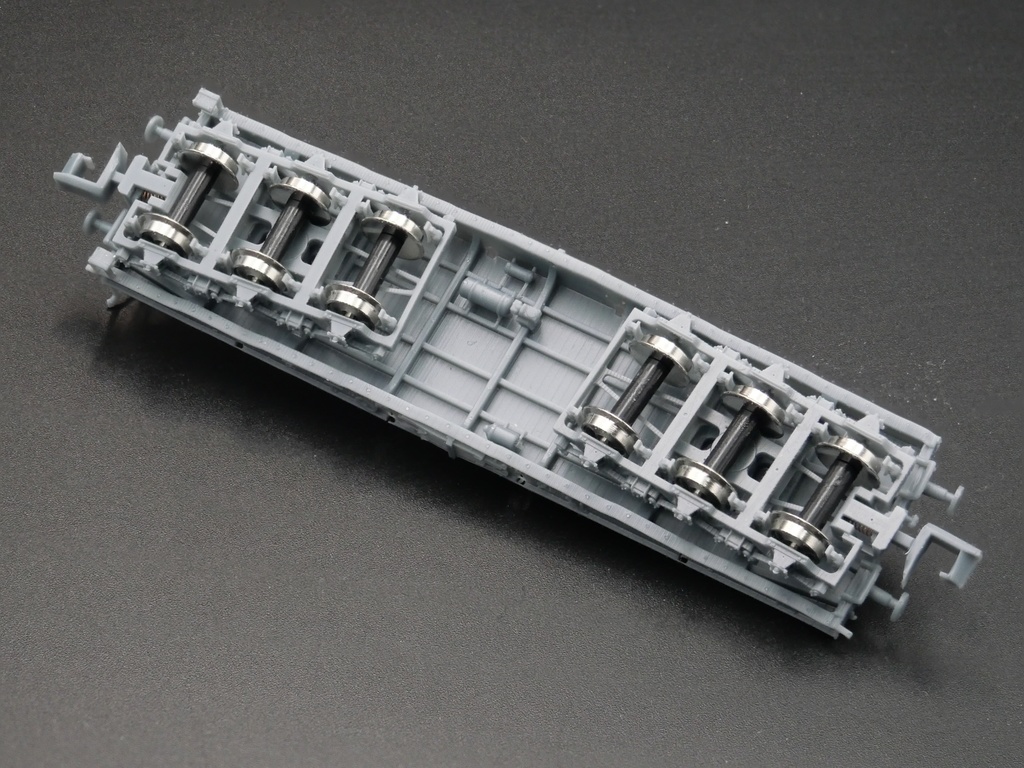 1/144 ドイツ 6軸重平貨車 80t SSyms 組み立てキット 3両セット