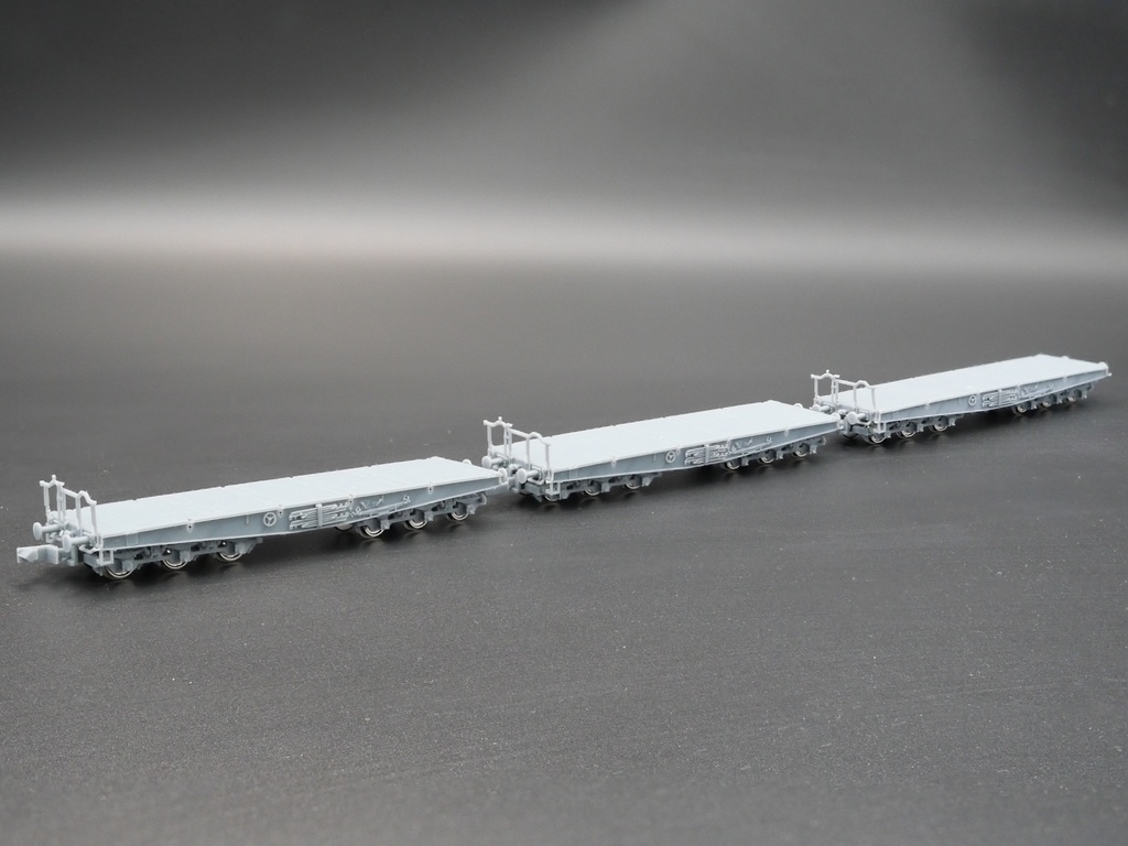 1/144 ドイツ 6軸重平貨車 80t SSyms 組み立てキット 3両セット
