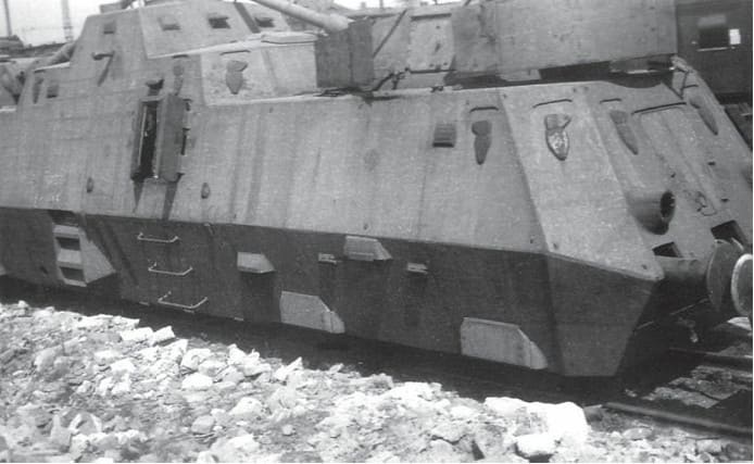 1/144 ドイツ Panzerjager-Triebwagen 51 動力無し 組み立てキット