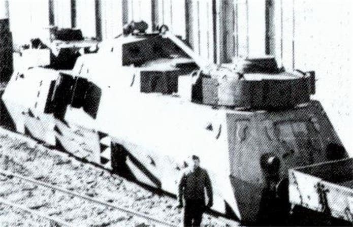 1/144 ドイツ軍 重装甲砲車 Panzerjager-Triebwagen 51 Nゲージ 走行可(モーター内蔵)