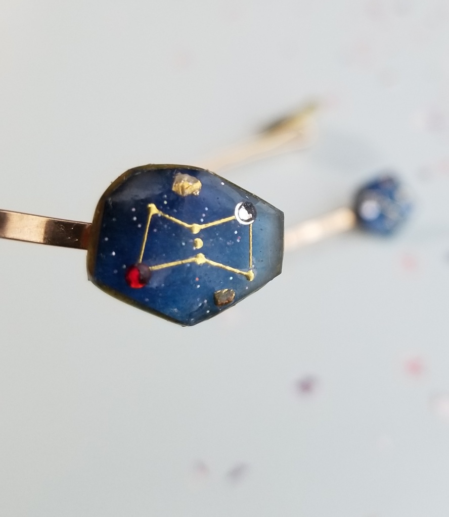 夜空の欠片 星座ヘアピン