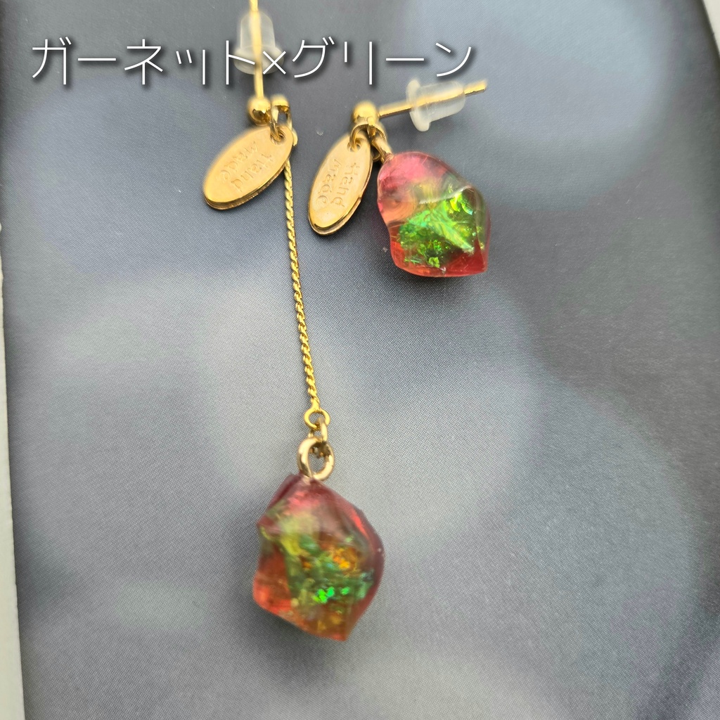 妖精たちの鉱石 ピアス
